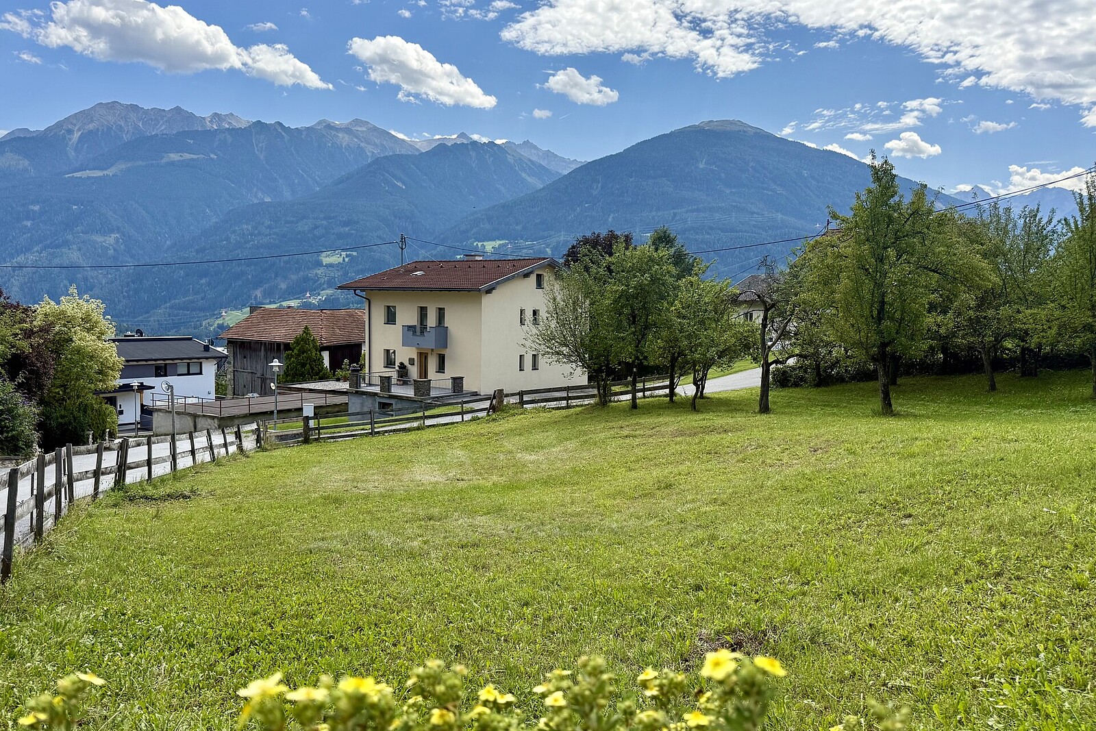 Grundstück