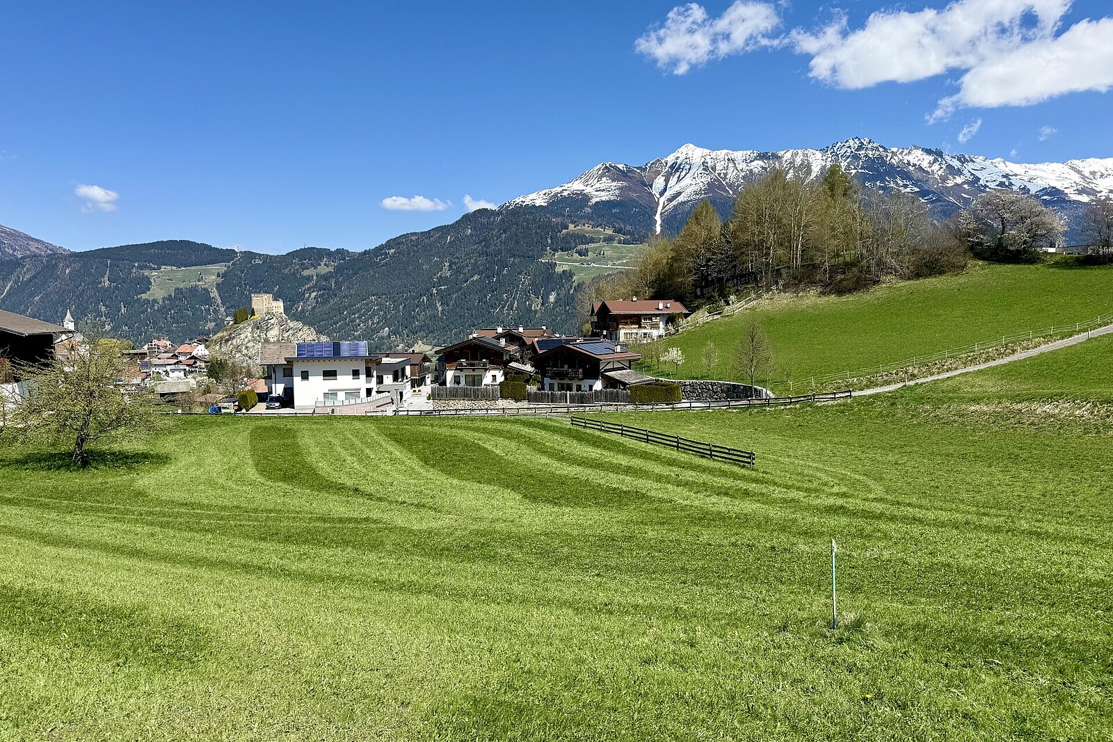 Grundstück