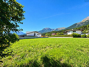 Grundstück