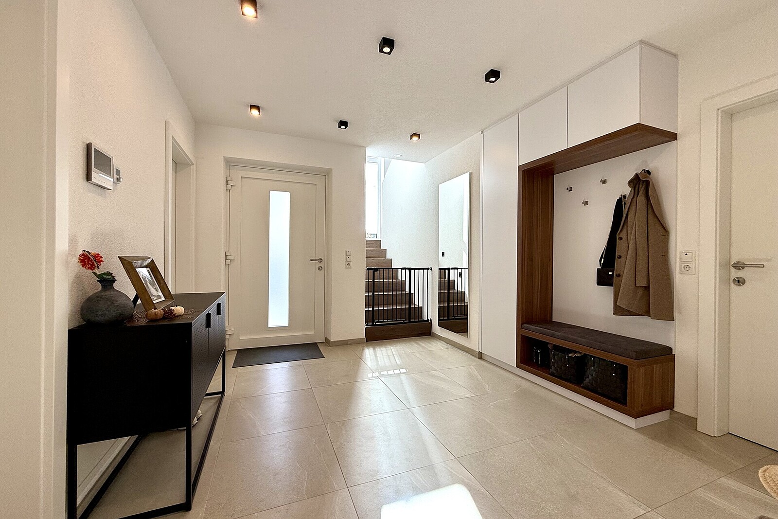 Vorraum/Garderobe